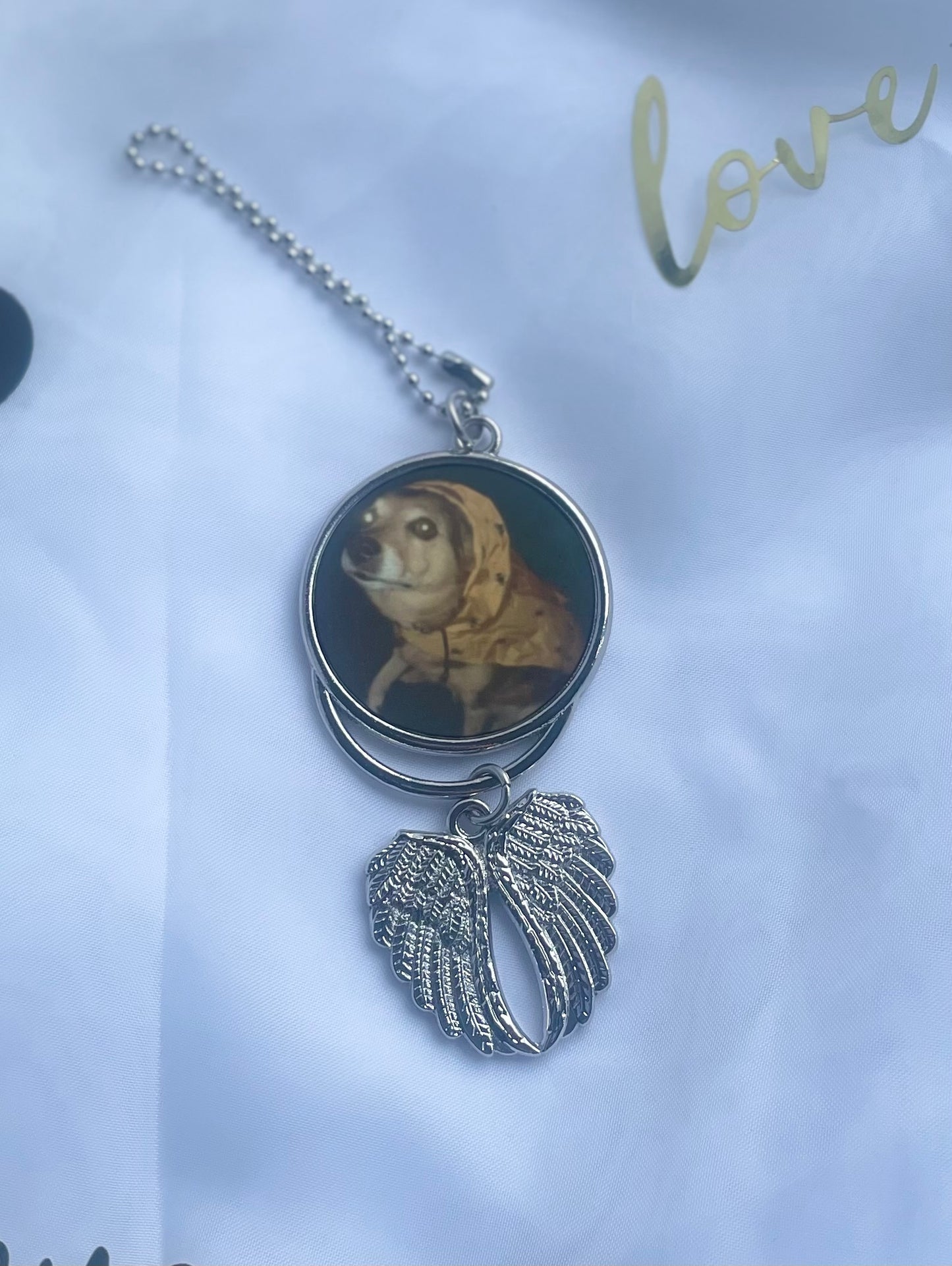 Angel wings pendant